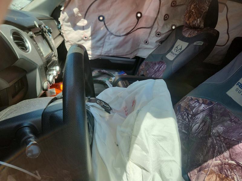 2014 Toyota Tundra VIN 5TFDY5F17EX404158 COPART salvage auction — FRONT END, Co - Dis/Dlr/Exp Only Clean Title, sold $4,000 on 2026-07-16 (photo 9)