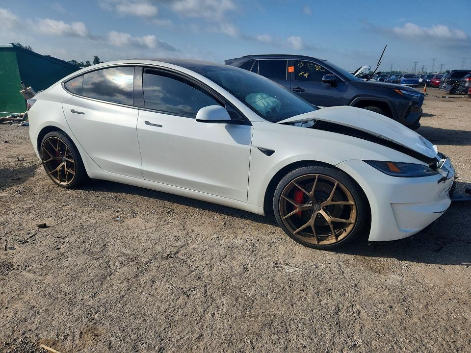 2025 Tesla Model 3 VIN 5YJ3E1ET8SF036465 COPART salvage auction — FRONT END, Il - Salvage Certificate, sold $19,300 on 2026-08-25 (photo 4)