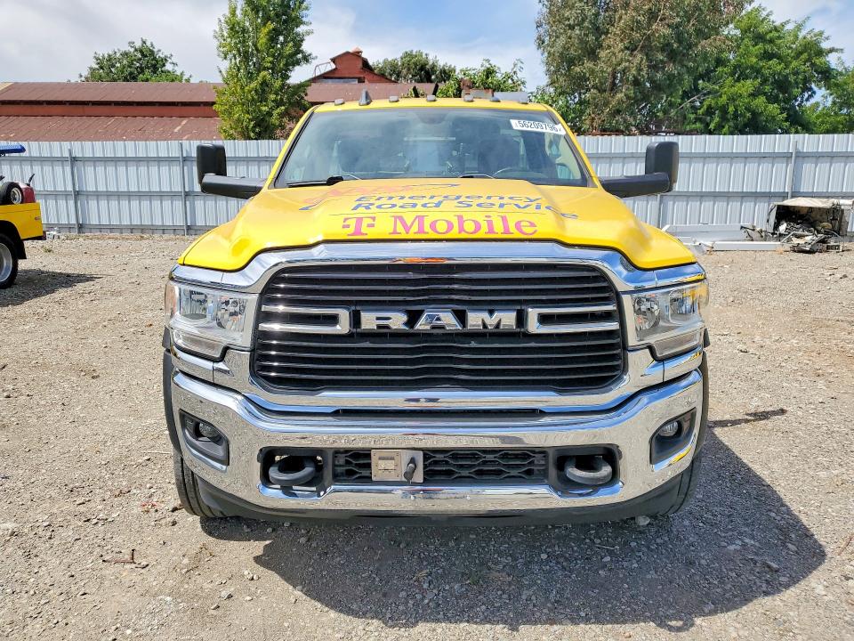 2019 Ram 5500 VIN 3C7WRMBL8KG619770 COPART salvage auction — MINOR DENT/SCRATCHES, CA - DIS/DLR/EXP ONLY CLEAN TITLE (P), sold $40,000 on 2026-07-20 (photo 5)