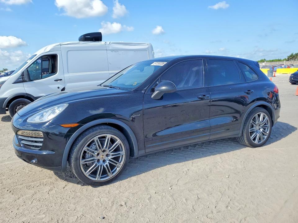 2011 Porsche Cayenne VIN WP1AE2A24BLA92800 COPART salvage auction — MINOR DENT/SCRATCHES, Fl - Certificate Of Title (P), sold $2,050 on 2026-07-15 (photo 1)