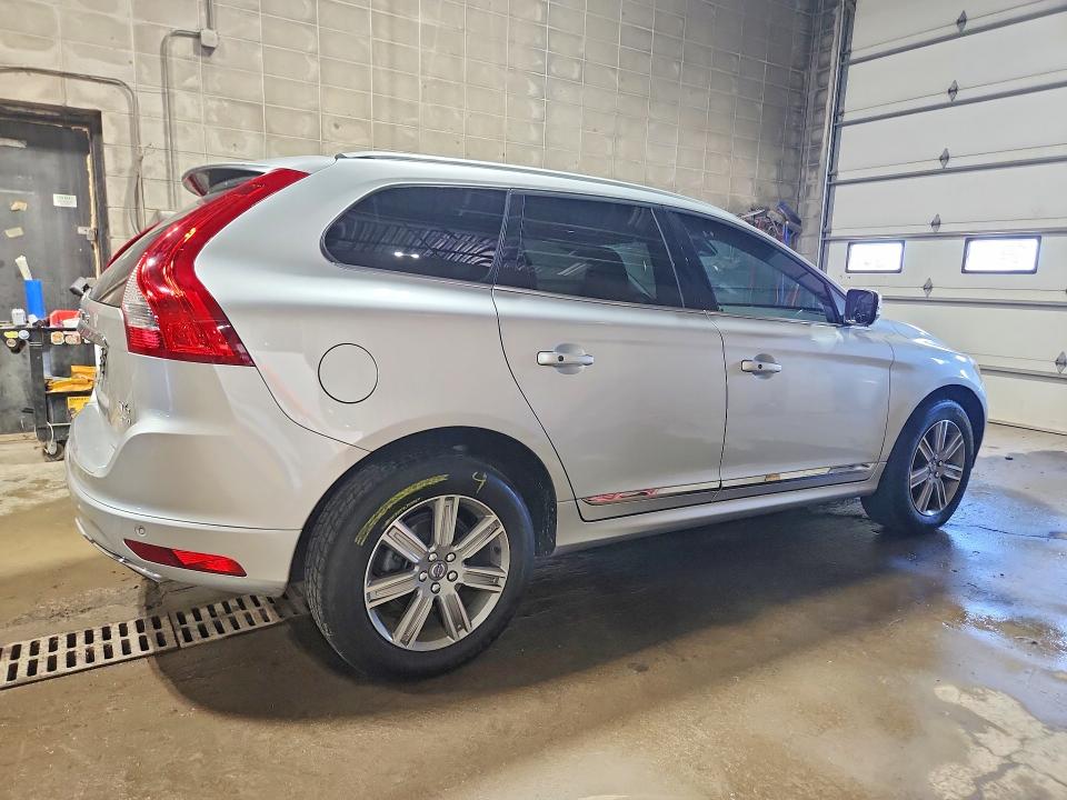 2016 Volvo VIN YV449MRK3G2888936 COPART salvage auction — SIDE, Mn - Cert Of Title-Salvage, sold $4,850 on 2026-08-06 (photo 3)