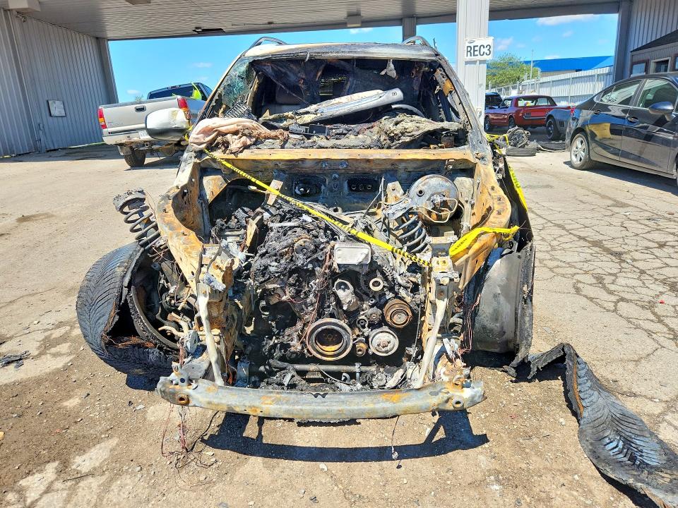2013 BMW X5 VIN 5UXZV4C59DL994447 COPART salvage auction — BURN, IN - CERTIFICATE OF TITLE, sold $225 on 2026-07-27 (photo 5)
