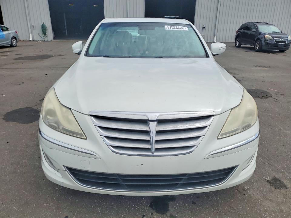2013 Hyundai Genesis VIN KMHGC4DD5DU236860 COPART salvage auction — SIDE, FL - CERTIFICATE OF DESTRUCTION, sold $375 on 2026-07-27 (photo 5)