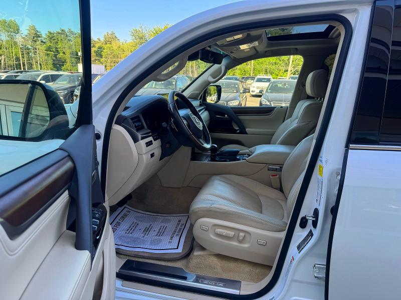 2016 Lexus Lx 570 VIN JTJHY7AX3G4213685 COPART salvage auction — MINOR DENT/SCRATCHES, MA - CERTIFICATE OF TITLE (P), sold $49,000 on 2026-07-11 (photo 9)
