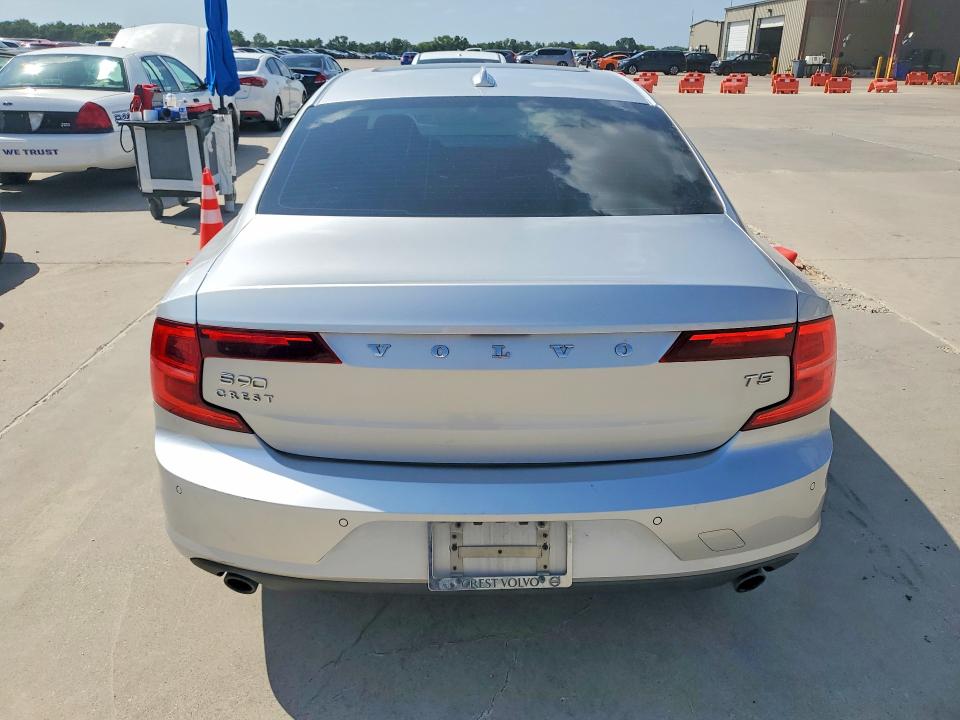 2019 Volvo S90 VIN LVY102AK4KP083645 COPART salvage auction — SIDE, Tx - Salvage Vehicle Title, sold $7,300 on 2026-07-13 (photo 6)