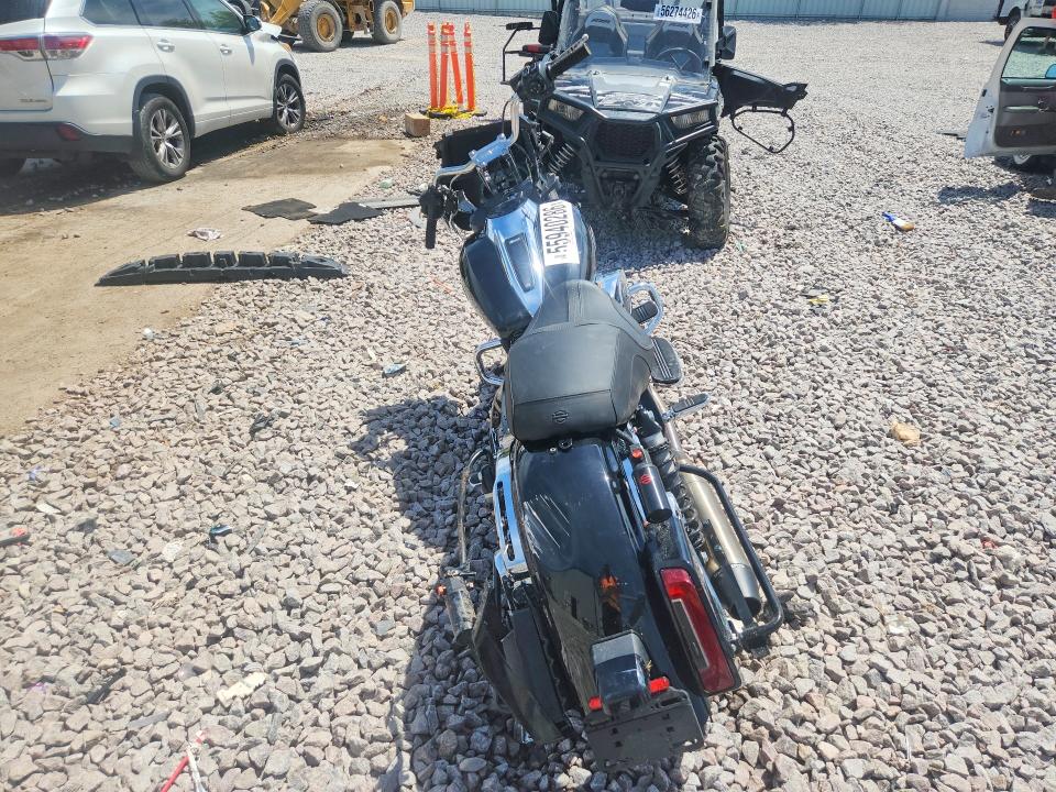 2025 Harley-davidson Fl VIN 1HD1KH712SB642849 COPART salvage auction — ROLLOVER, Wi - Cert Of Title-Claim Paid, sold $4,200 on 2026-07-27 (photo 4)