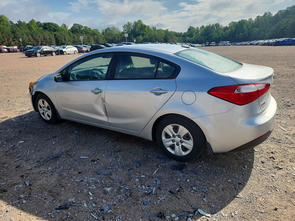 2016 Kia VIN KNAFK4A6XG5615342 COPART salvage auction — FRONT END, Va - Cert Of Title - Salvage, sold $425 on 2026-07-06 (photo 2)