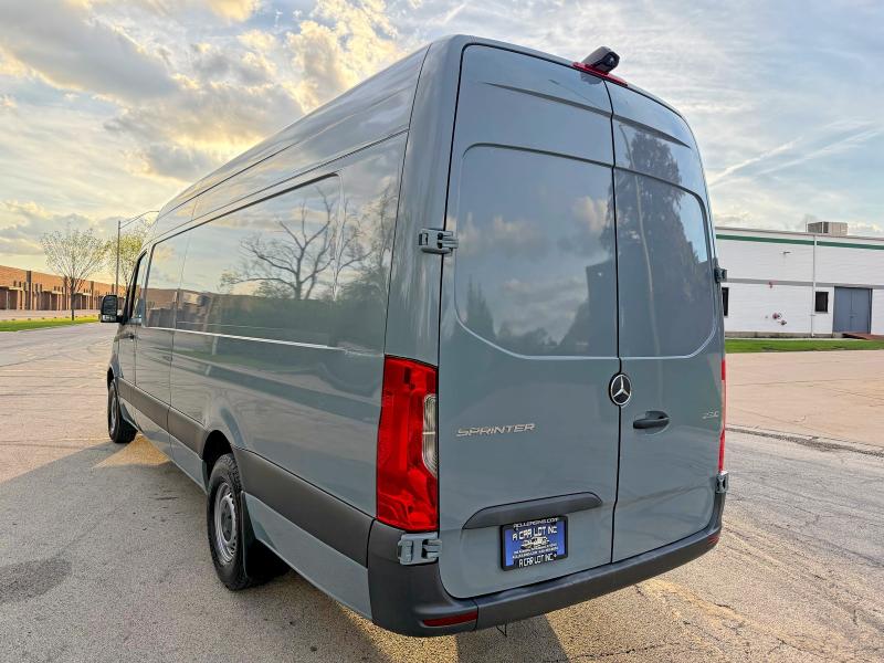 2023 Mercedes-benz Sprinter VIN W1Y4NDHY7PT136876 COPART salvage auction — NORMAL WEAR, Va - Certificate Of Title (P), sold $18,000 on 2026-07-06 (photo 3)
