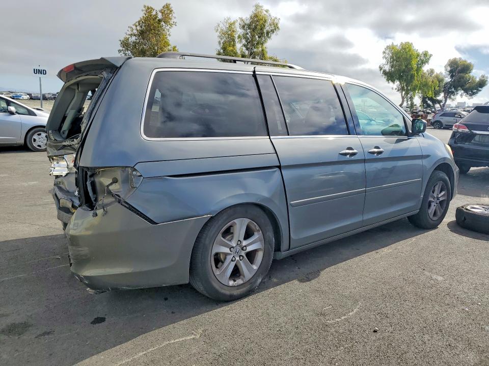 2008 Honda Odyssey VIN 5FNRL38918B014697 COPART salvage auction — REAR END, Ca - Salvage Certificate, sold $175 on 2026-07-27 (photo 3)