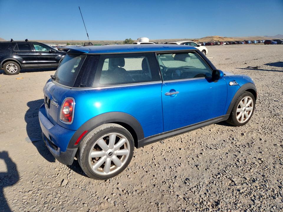 2008 Mini Cooper VIN WMWMF73518TT87567 COPART salvage auction — MINOR DENT/SCRATCHES, Ut - Certificate Of Title (P), sold $1,100 on 2026-08-04 (photo 3)