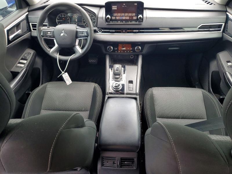 2024 Mitsubishi VIN JA4J3UA80RZ014300 COPART salvage auction — MINOR DENT/SCRATCHES, Fl - Certificate Of Title (P), sold $14,900 on 2026-07-27 (photo 8)