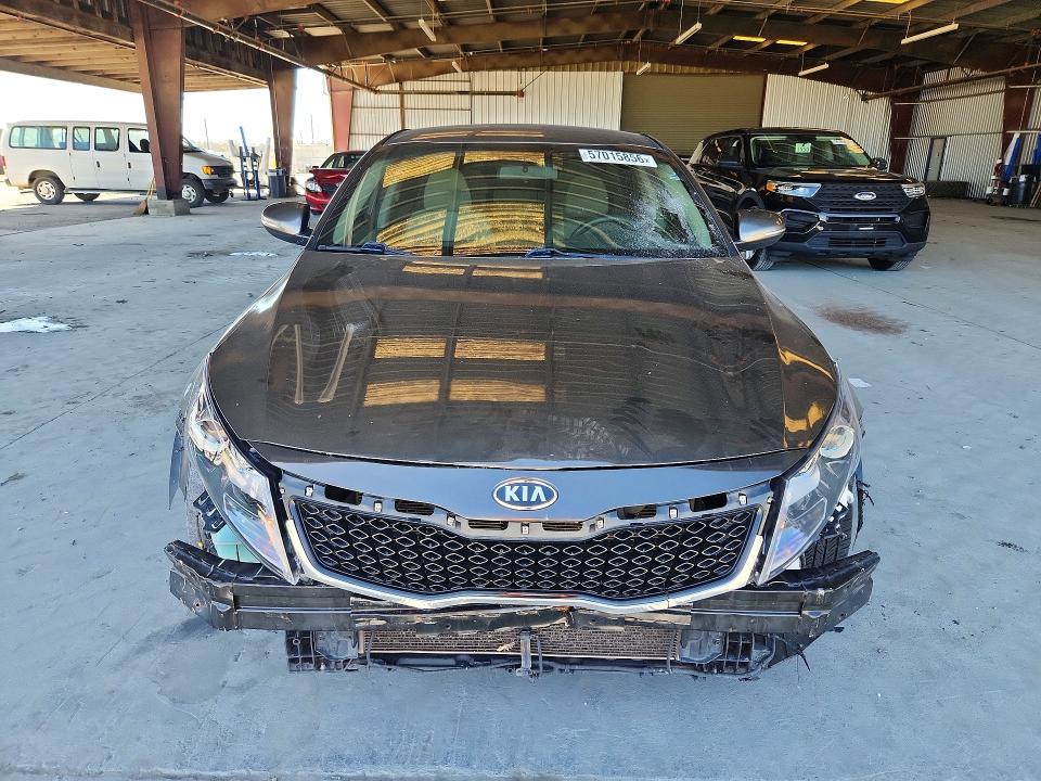2012 Kia Optima VIN 5XXGM4A71CG034179 COPART salvage auction — VANDALISM, CA - SALVAGE CERTIFICATE, sold $125 on 2026-07-23 (photo 5)