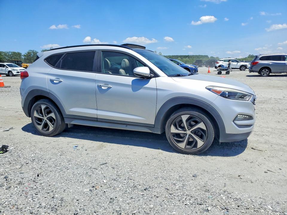2018 Hyundai Tucson VIN KM8J3CA24JU688765 COPART salvage auction — FRONT END, Nc - Certificate Of Title, sold $4,450 on 2026-07-11 (photo 4)