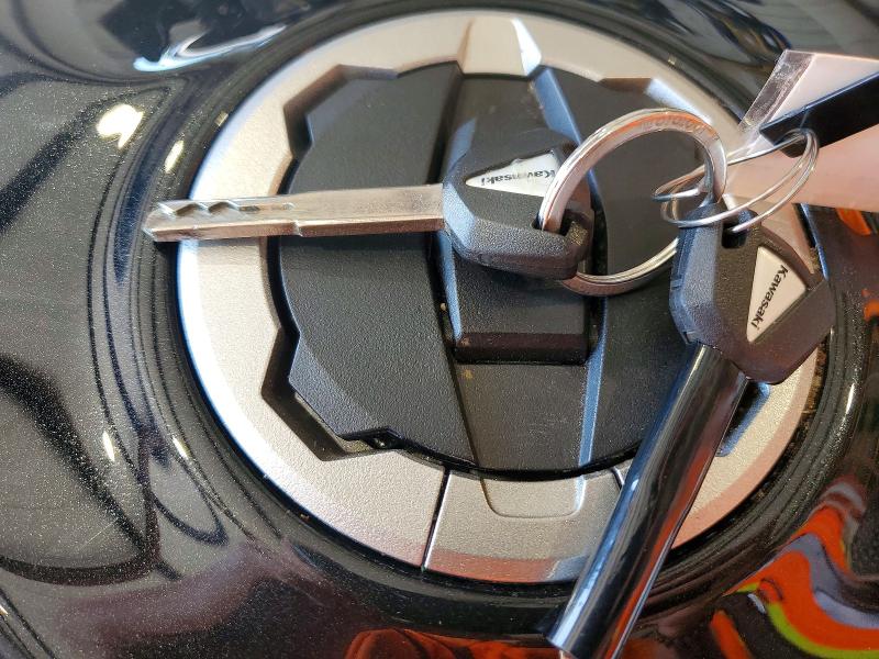 2026 Kawasaki VIN JKBZXJK1XTA014958 COPART salvage auction — SIDE, Salvage Title, sold $40 on 2026-07-30 (photo 8)
