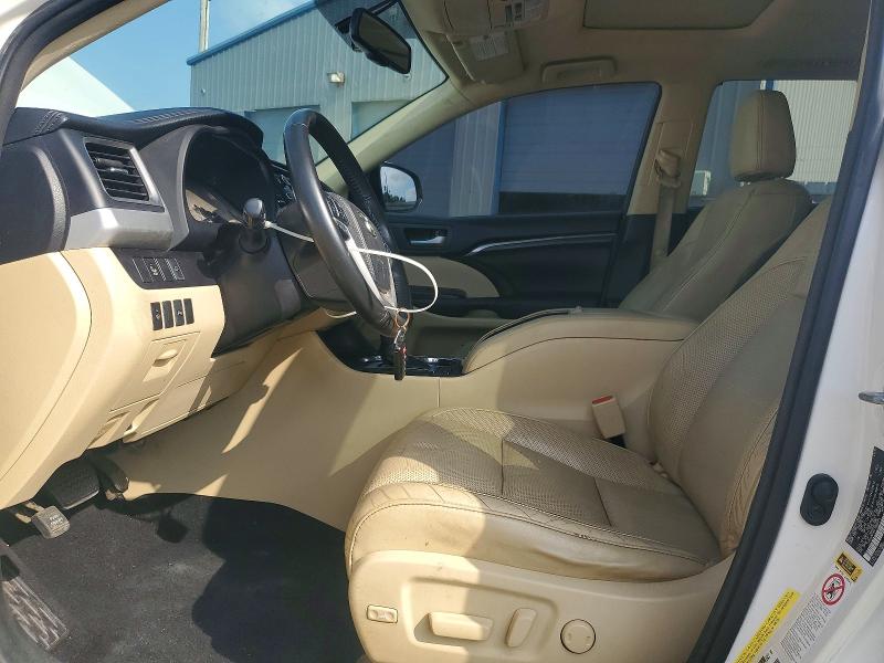 2015 Toyota Highlander VIN 5TDYKRFH9FS066955 COPART salvage auction — MINOR DENT/SCRATCHES, Va - Certificate Of Title, sold $10,800 on 2026-07-30 (photo 7)