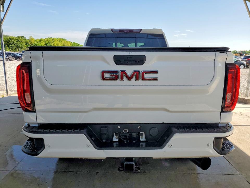 2022 Gmc SIERRA VIN 1GT49PEY9NF357745 COPART salvage auction — MINOR DENT/SCRATCHES, In - Certificate Of Title, sold $32,500 on 2026-07-09 (photo 6)