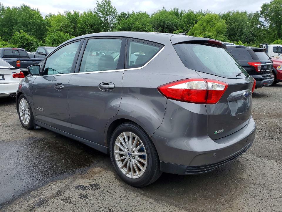2013 Ford C-max VIN 1FADP5CU5DL539698 COPART salvage auction — MINOR DENT/SCRATCHES, MA - CERTIFICATE OF TITLE, sold $2,500 on 2026-07-09 (photo 2)