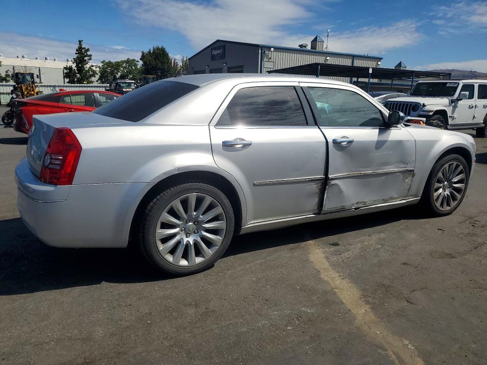 2010 Chrysler 300 VIN 2C3CA5CV5AH185565 COPART salvage auction — SIDE, CA - SALVAGE CERTIFICATE, sold $525 on 2026-07-09 (photo 3)
