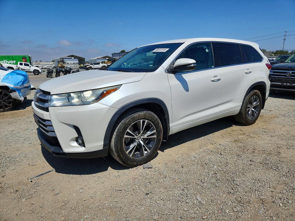 2018 Toyota Highlander VIN 5TDBZRFH1JS819503 COPART salvage auction — FRONT END, Ca - Salvage Certificate, sold $5,900 on 2026-07-14 (photo 1)