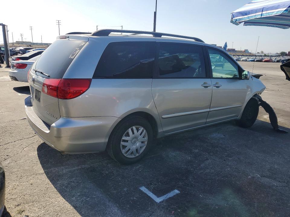 2007 Toyota Sienna VIN 5TDZK23C37S082929 COPART salvage auction — FRONT END, CA - SALVAGE CERTIFICATE, sold $625 on 2026-07-17 (photo 3)