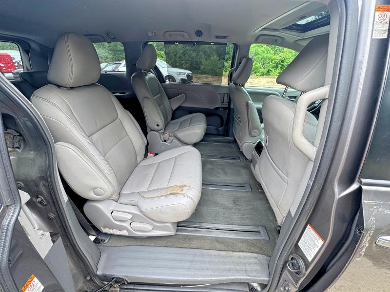 2017 Toyota VIN 5TDDZ3DC2HS167093 COPART salvage auction — NORMAL WEAR, In - Certificate Of Title (P), sold $6,300 on 2026-07-21 (photo 6)