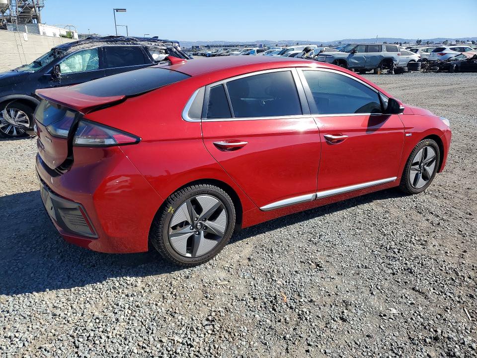 2020 Hyundai VIN KMHC05LC7LU240431 COPART salvage auction — REAR END, Ca - Salvage Certificate, sold $6,300 on 2026-07-24 (photo 3)