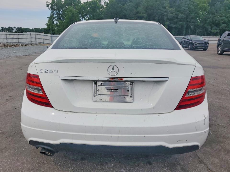 2014 Mercedes-benz C-klasse VIN WDDGF4HB3EA940844 COPART salvage auction — UNDERCARRIAGE, Nc - Salvage Certificate Of Title, sold $250 on 2026-07-28 (photo 6)