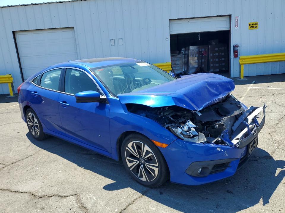 2017 Honda Civic VIN 19XFC1F70HE211262 COPART salvage auction — FRONT END, CA - SALVAGE CERTIFICATE, sold $3,850 on 2026-07-02 (photo 4)