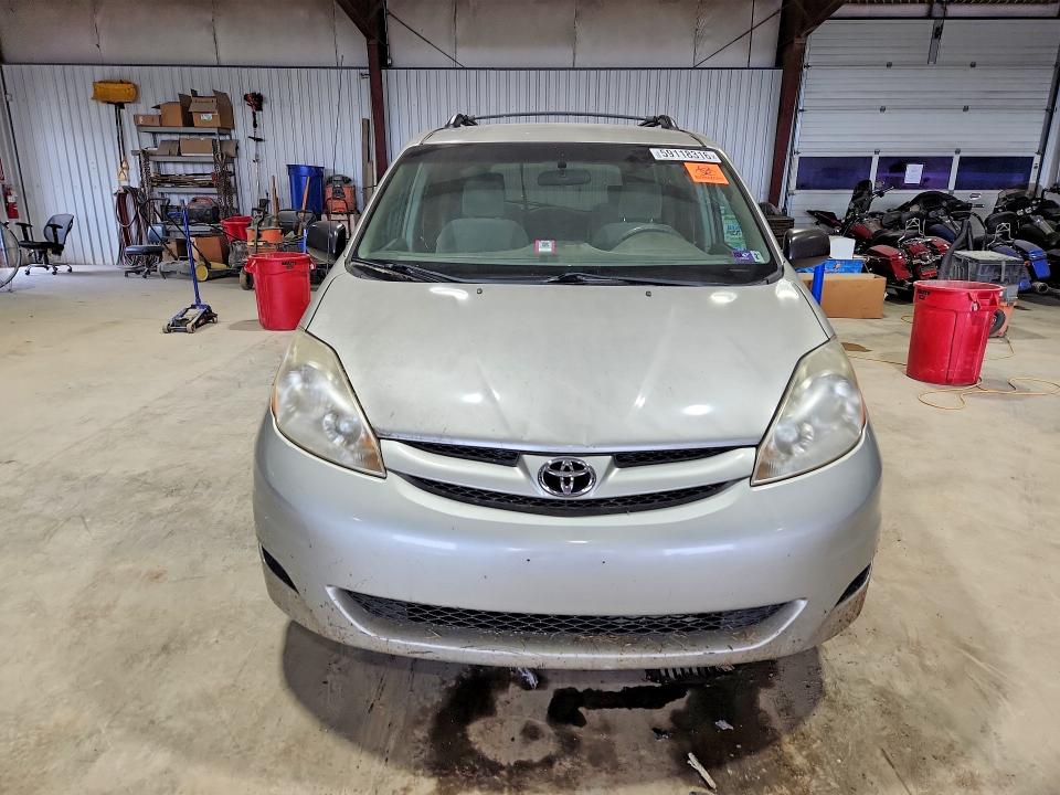 2006 Toyota Sienna VIN 5TDZA23C46S572023 COPART salvage auction — NORMAL WEAR, Wv - Certificate Of Title, sold $1,100 on 2026-07-17 (photo 5)