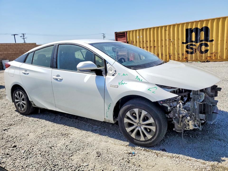 2021 Toyota Prius VIN JTDKAMFPXM3172655 COPART salvage auction — FRONT END, Ca - Salvage Certificate, sold $8,200 on 2026-07-22 (photo 4)