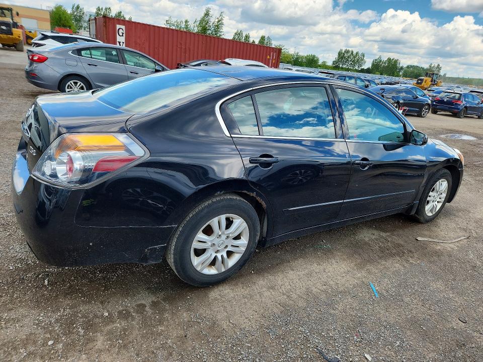 2010 Nissan Altima VIN 1N4AL2AP6AC155998 COPART salvage auction — SIDE, On - Permit No Brand - Unfit, sold $325 on 2026-07-02 (photo 3)