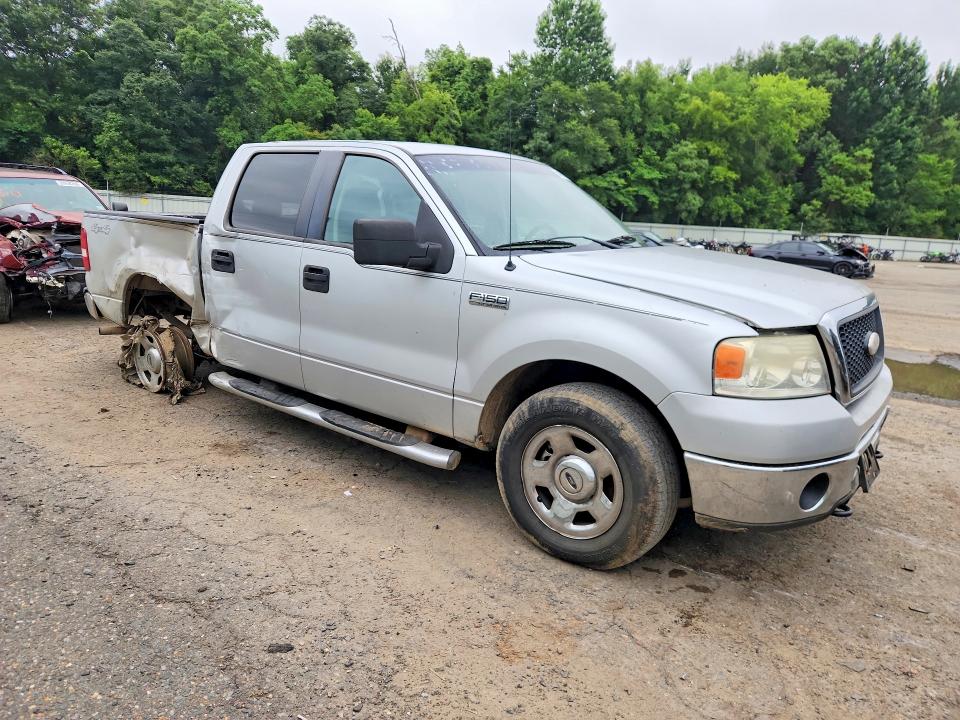 2007 Ford F-150 lightning VIN 1FTPW14V27FA31055 COPART salvage auction — ALL OVER, LA - CERT OF TITLE-SALVAGE, sold $825 on 2026-07-09 (photo 4)