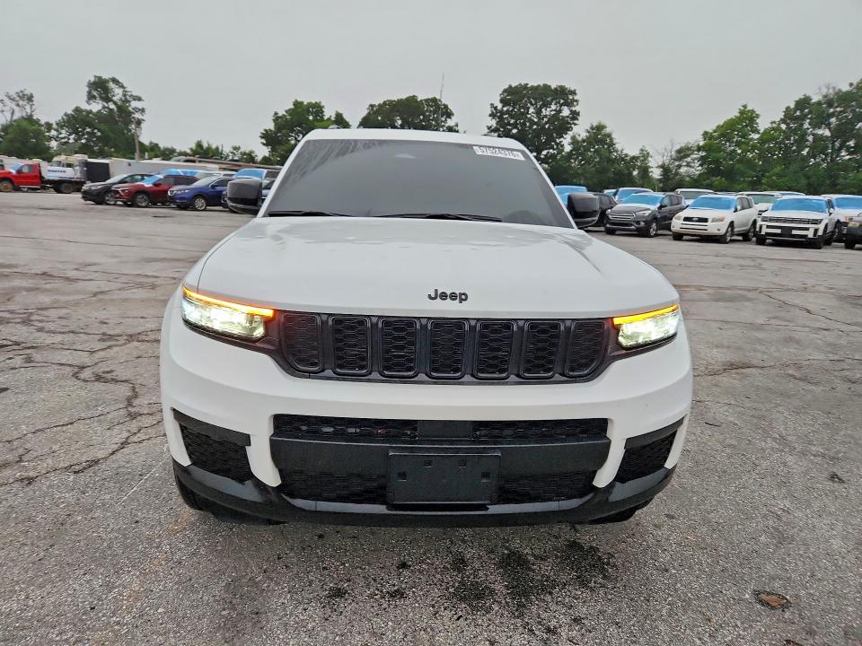 2025 Jeep VIN 1C4RJKAG0S8744861 COPART salvage auction — HAIL, MO - SALVAGE CERTIFICATE OF TITLE, sold $17,950 on 2026-08-09 (photo 5)