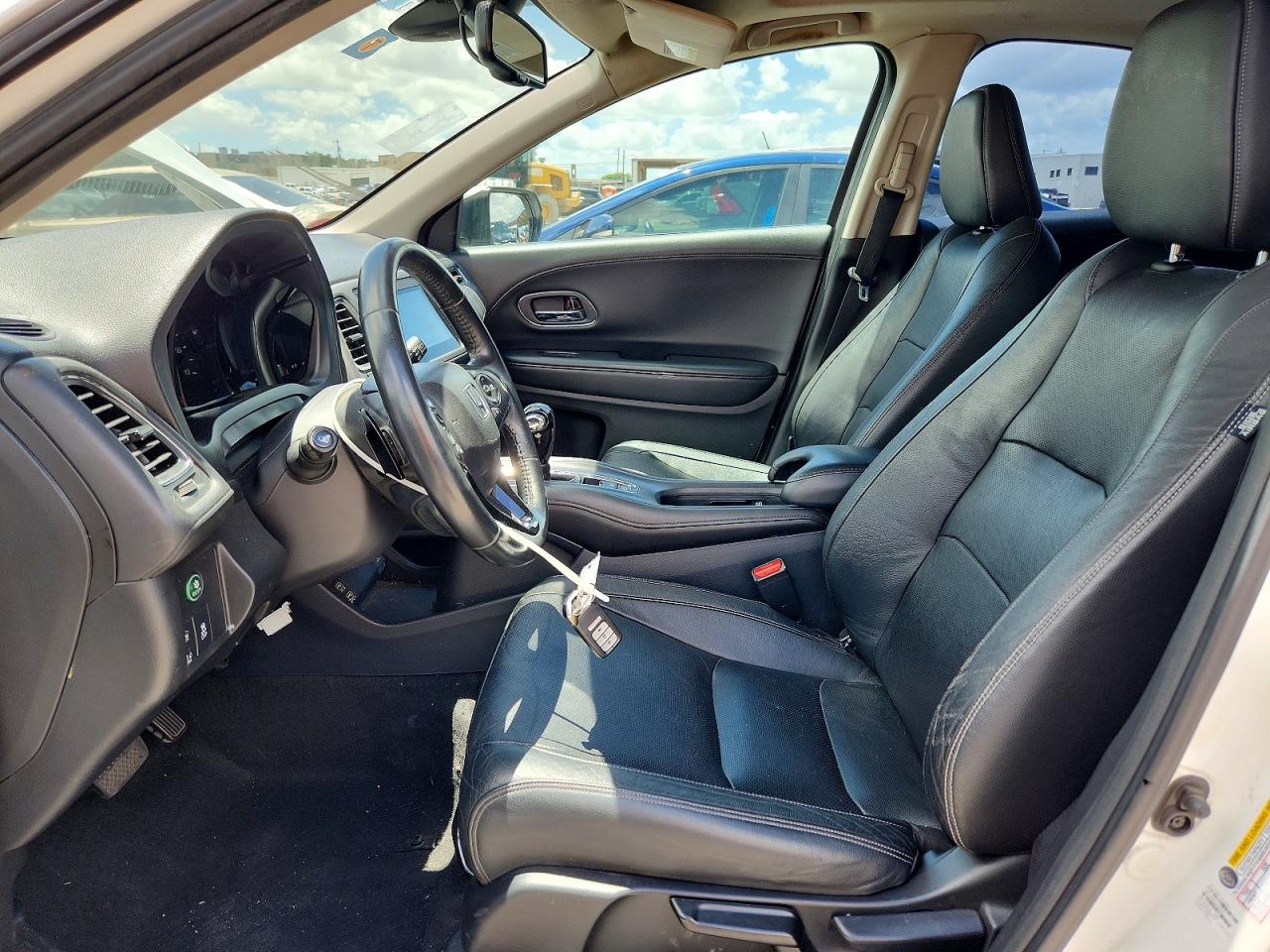 2019 Honda HR-V VIN 3CZRU6H72KM704825 COPART salvage auction — Undercarriage, TX - CERT OF TITLE-REBUILT SALVAGE, sold $1,850 on 2026-07-02 (photo 7)