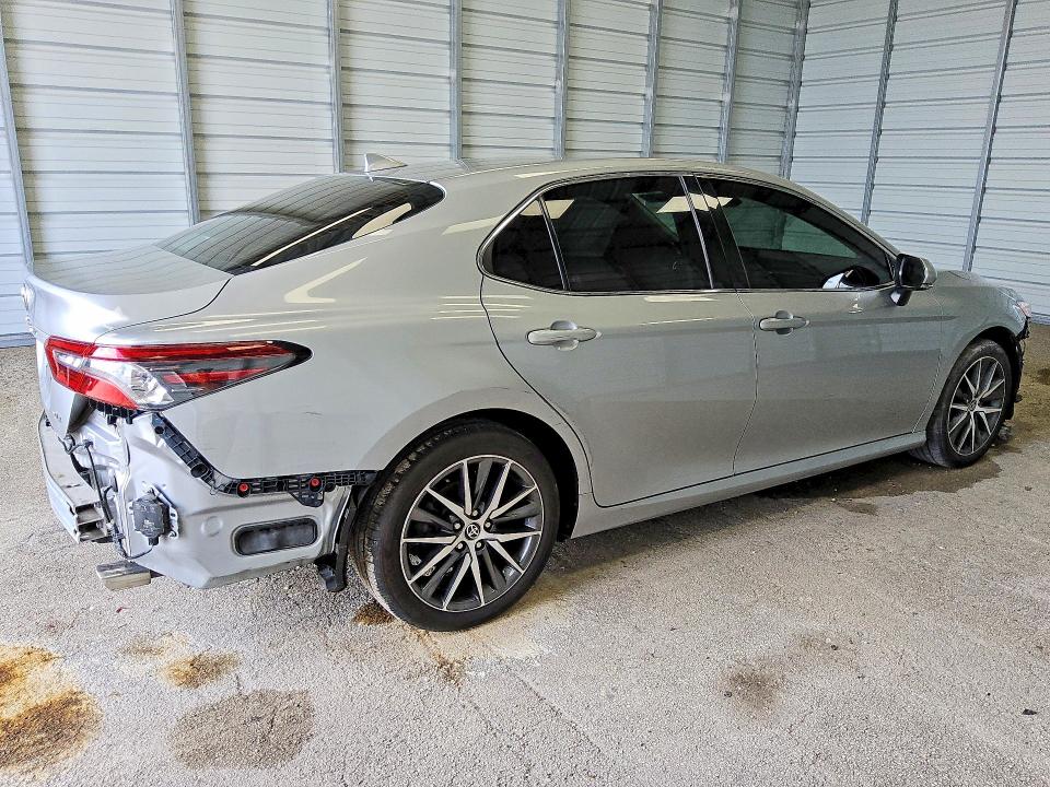 2022 Toyota Camry VIN 4T1F11AK7NU013725 COPART salvage auction — FRONT END, FL - CERTIFICATE OF TITLE, sold $7,000 on 2026-07-09 (photo 3)