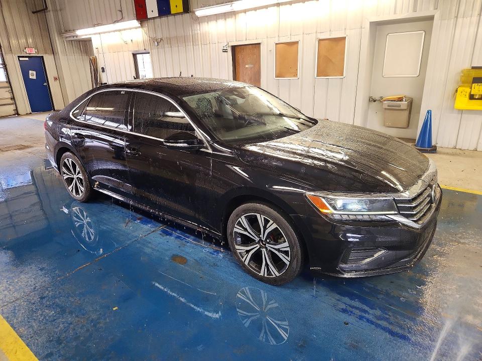 2021 Volkswagen Passat VIN 1VWSA7A3XMC008891 COPART salvage auction — REAR END, IN - CERTIFICATE OF TITLE, sold $3,200 on 2026-07-09 (photo 4)