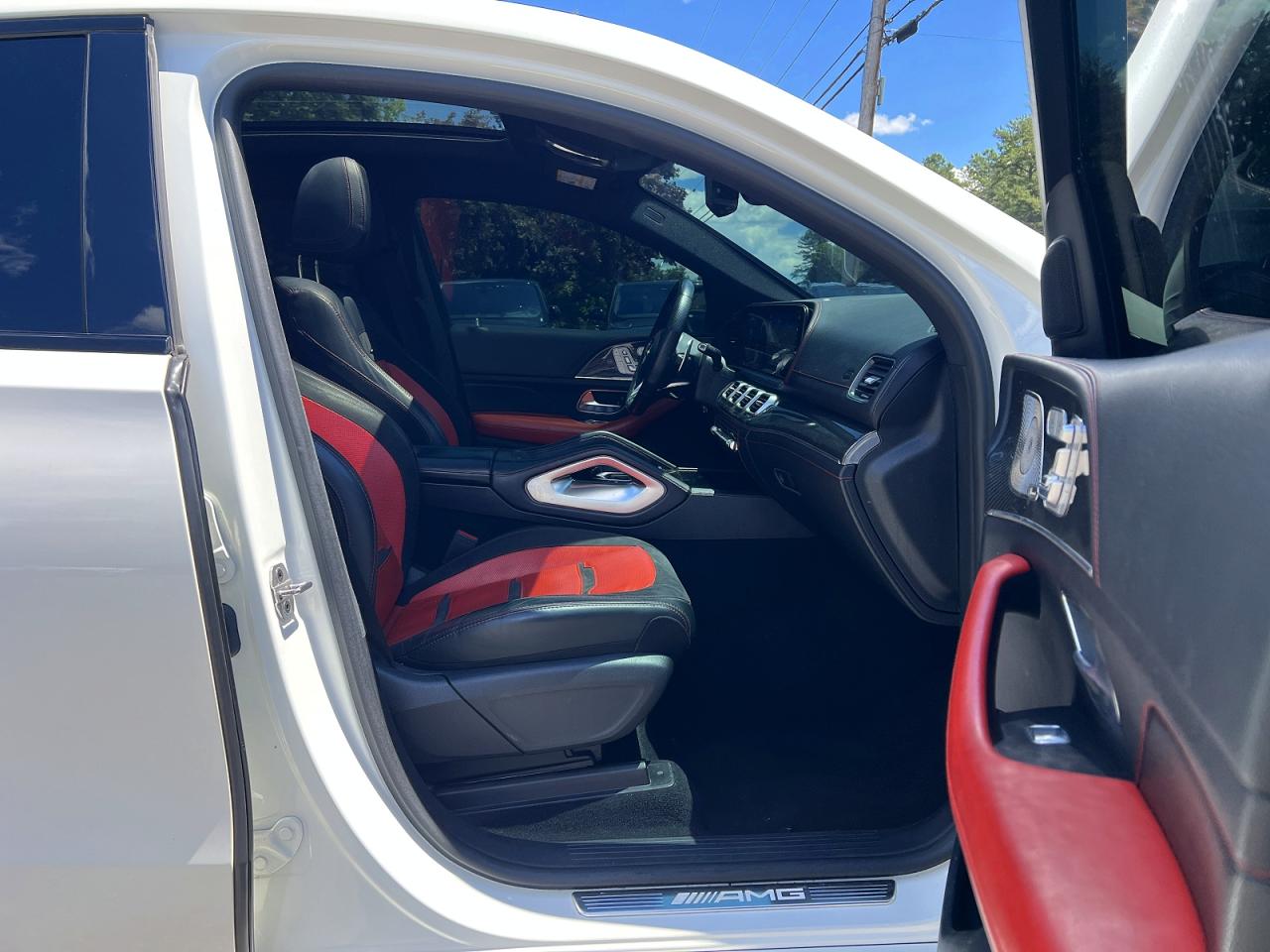 2021 Mercedes-Benz GLE-Class VIN 4JGFD6BB2MA527324 COPART salvage auction — Minor Dent/Scratches, NY - CERTIFICATE OF TITLE (P), sold $50,500 on 2026-07-01 (photo 5)