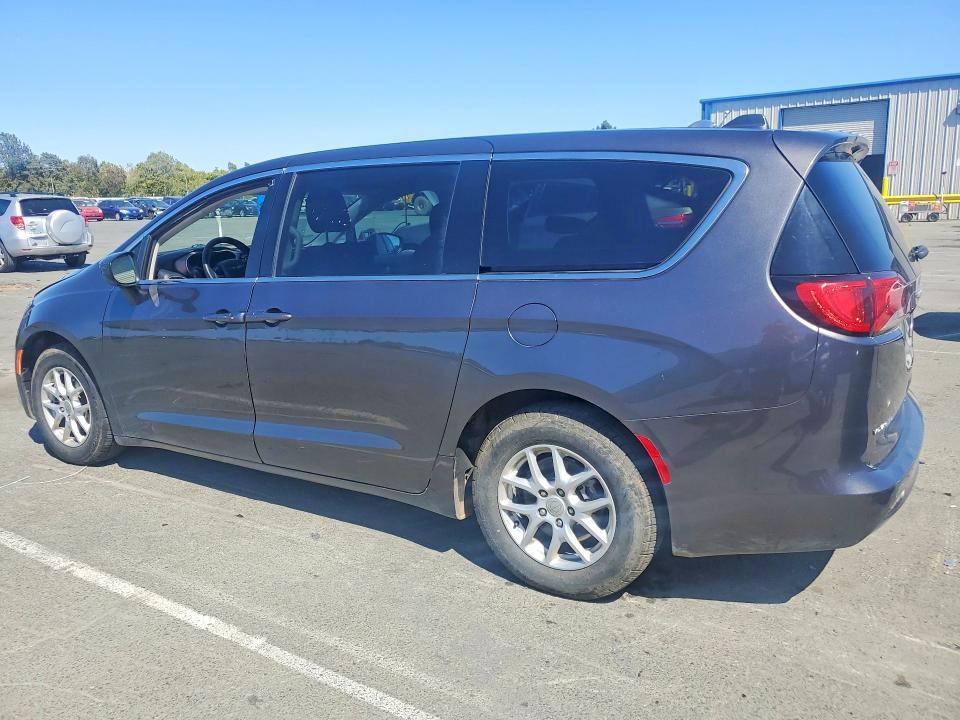 2020 Chrysler Voyager VIN 2C4RC1CGXLR249123 COPART salvage auction — FRONT END, Fl - Dis/Dlr/Exp Only Clean Title, sold $1,650 on 2026-07-31 (photo 2)