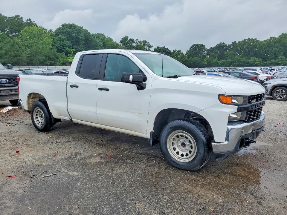 2020 Chevrolet Silverado 1500 VIN 1GCRWAEHXLZ228615 COPART salvage auction — MINOR DENT/SCRATCHES, GA - CERTIFICATE OF TITLE, sold $11,900 on 2026-07-09 (photo 4)