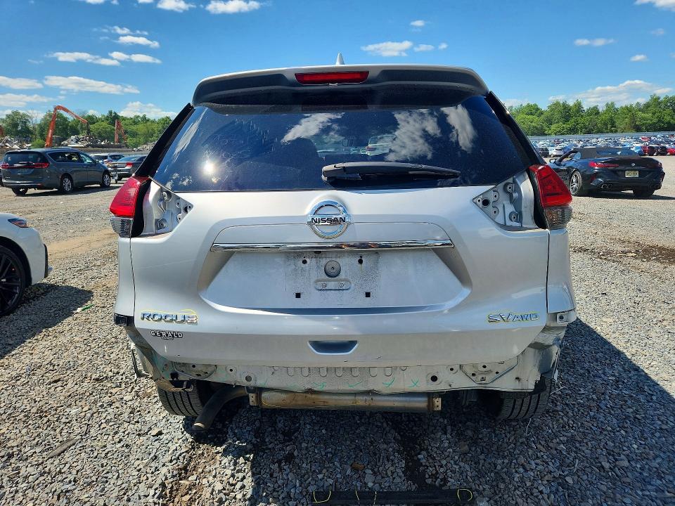 2017 Nissan VIN JN8AT2MV6HW002412 COPART salvage auction — REAR END, Nj - Cert Of Title-Salvage, sold $2,150 on 2026-07-02 (photo 6)