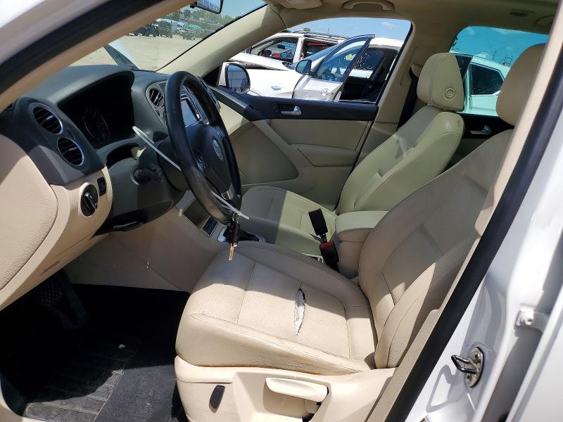 2010 Volkswagen Tiguan VIN WVGBV7AX9AW529004 COPART salvage auction — FRONT END, Ia - Cert Of Title-Salvage Title, sold $80 on 2026-08-19 (photo 7)