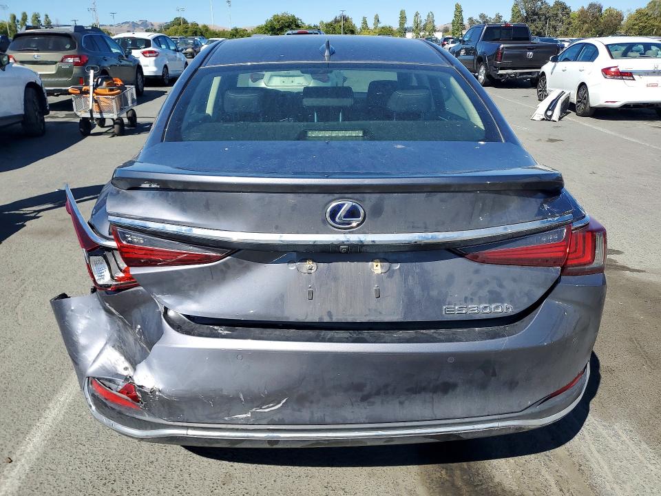 2019 Lexus ES VIN JTHB21B16K2040152 COPART salvage auction — REAR END, Ca - Salvage Certificate, sold $550 on 2026-07-31 (photo 6)