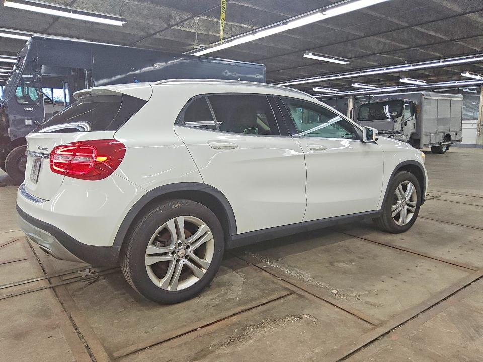 2017 Mercedes-benz Gla-klasse VIN WDCTG4GB5HJ351638 COPART salvage auction — MINOR DENT/SCRATCHES, Il - Certificate Of Title, sold $1,800 on 2026-07-08 (photo 3)