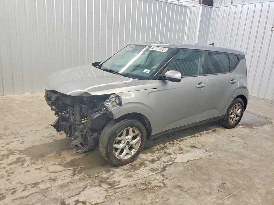 2023 Kia Soul VIN KNDJ23AU4P7871440 COPART salvage auction — FRONT END, Nc - Dlr Only-Clean/Over 25% Damage, sold $2,300 on 2026-07-29 (photo 1)