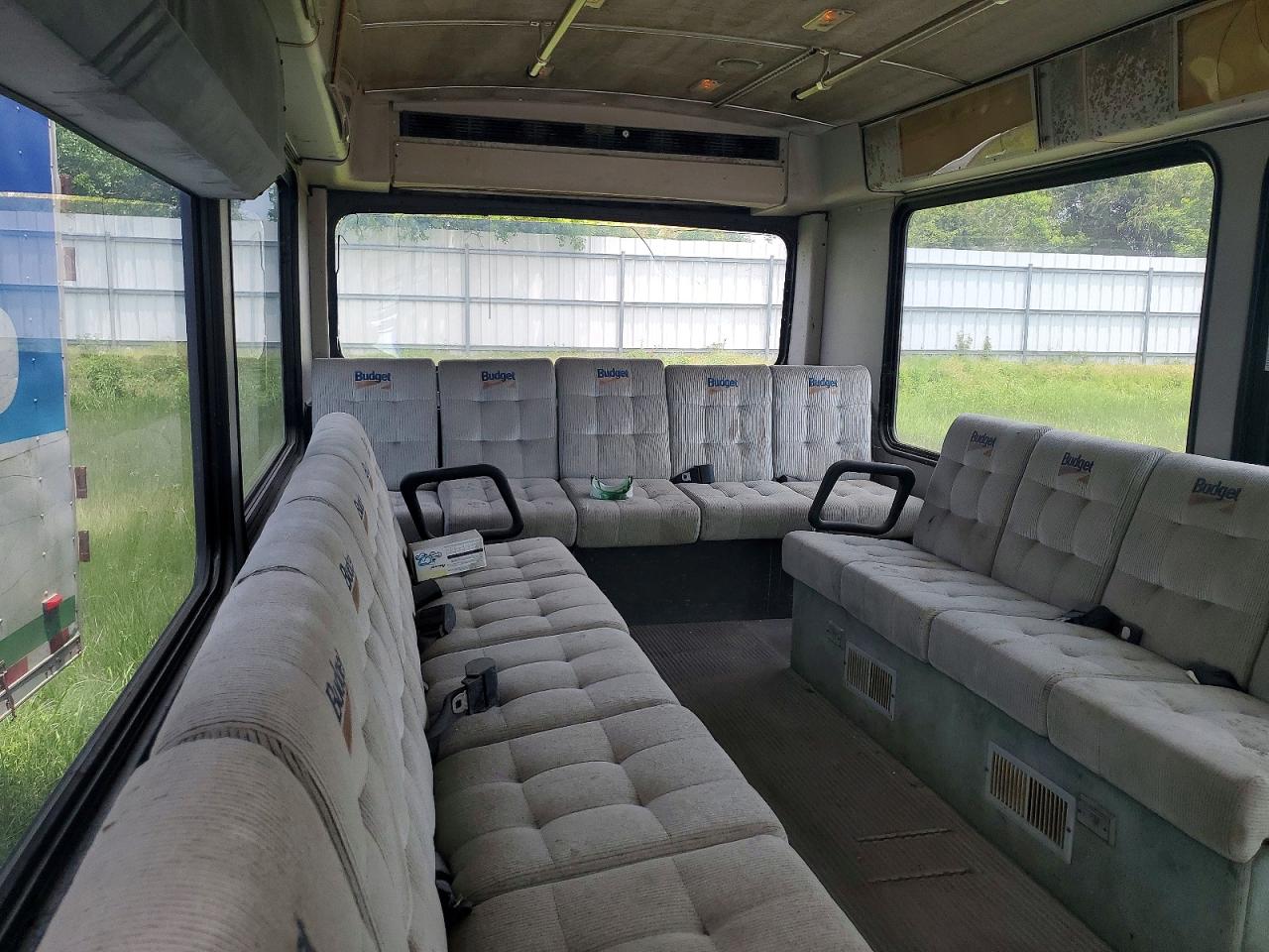 1999 Blue Bus VIN 1BAGEBSA8XF085849 COPART salvage auction — Minor Dent/Scratches, TX - CERTIFICATE OF TITLE, sold $475 on 2026-09-10 (photo 6)