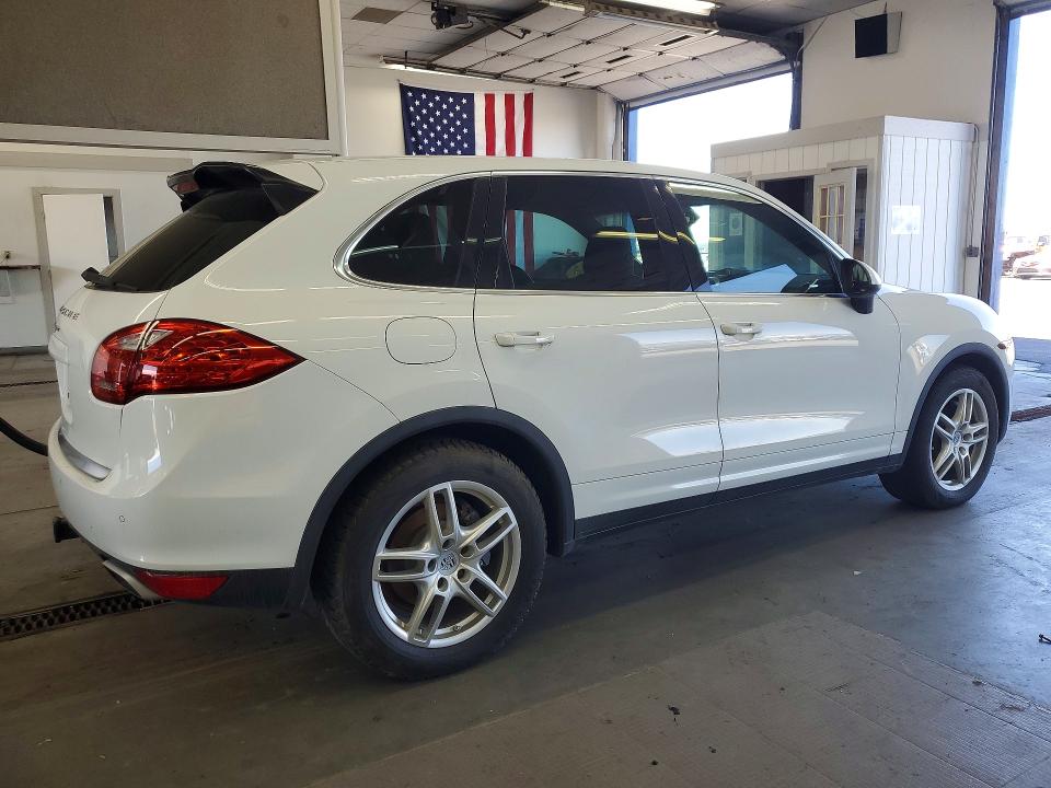 2013 Porsche VIN WP1AA2A28DLA09822 COPART salvage auction — MECHANICAL, Nv - Certificate Of Title, sold $3,800 on 2026-07-31 (photo 3)