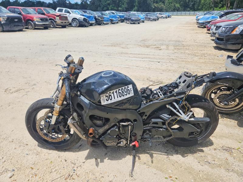 2006 Suzuki VIN JS1GN7DA762107548 COPART salvage auction — ALL OVER, Fl - Cert Of Title Slvg Rebuildable, sold $275 on 2026-07-16 (photo 3)