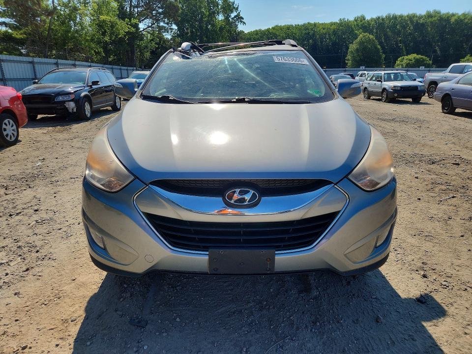 2012 Hyundai VIN KM8JU3AC9CU324107 COPART salvage auction — WATER/FLOOD, Va - Cert Of Title-Salvage Water, sold $1,550 on 2026-07-14 (photo 5)