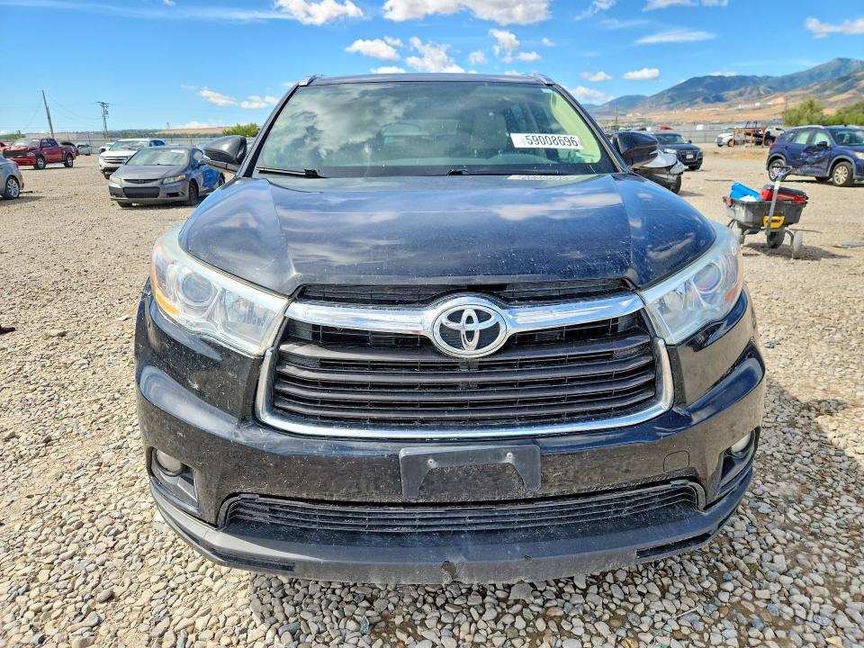 2014 Toyota Highlander VIN 5TDJKRFH6ES061857 COPART salvage auction — MINOR DENT/SCRATCHES, Ut - Certificate Of Title, sold $8,000 on 2026-07-24 (photo 5)