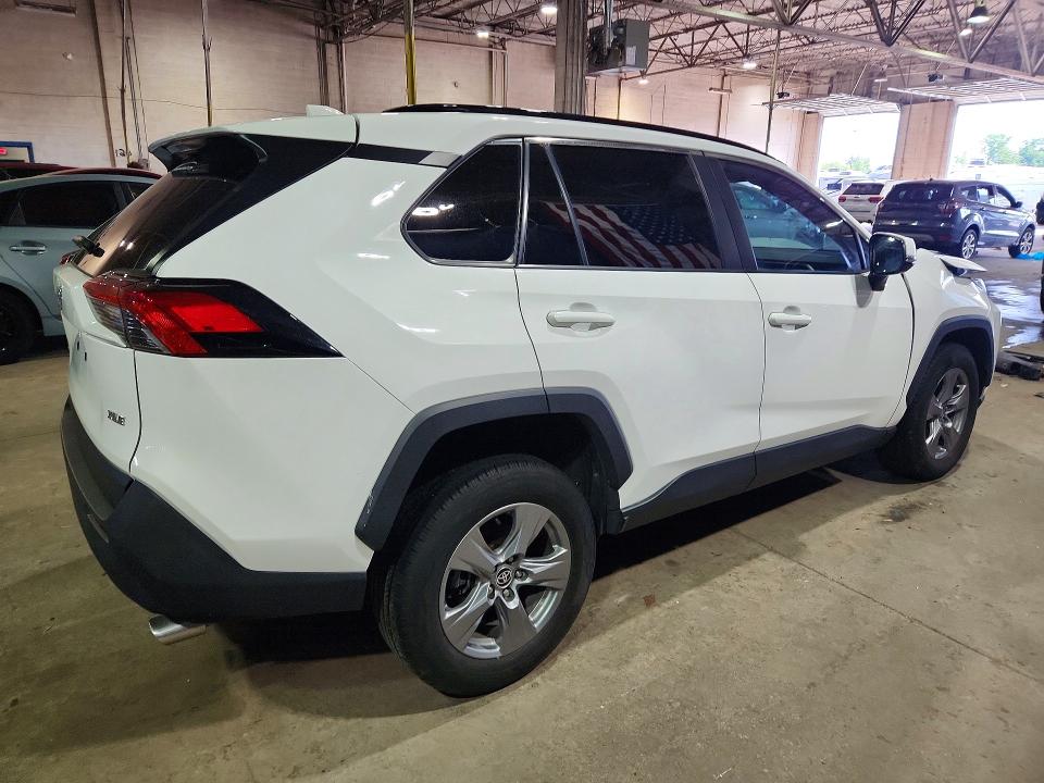2022 Toyota Rav4 VIN 2T3W1RFVXNC184981 COPART salvage auction — FRONT END, Ms - Certificate Of Title, sold $11,000 on 2026-07-30 (photo 3)